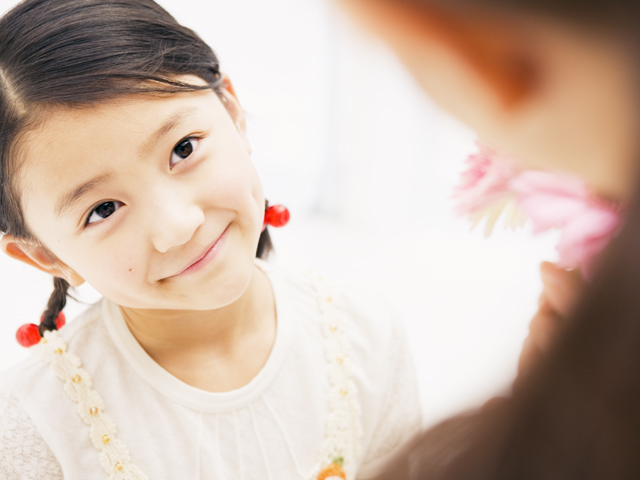 ”ねぇねぇ”と話を切り出すとき。英語では何ていう？