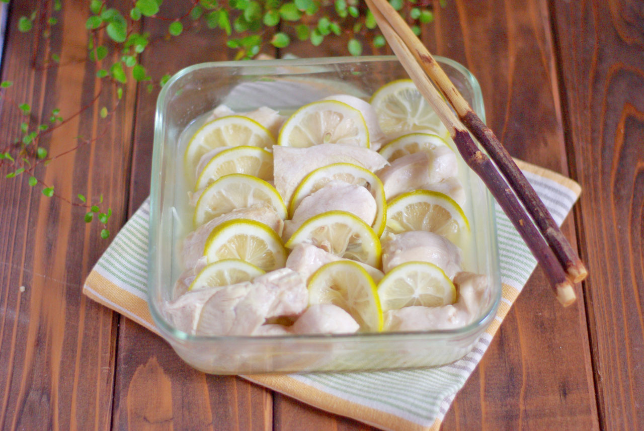 しっとりジューシー！「鶏むね肉のレンジ蒸し」の作り置き