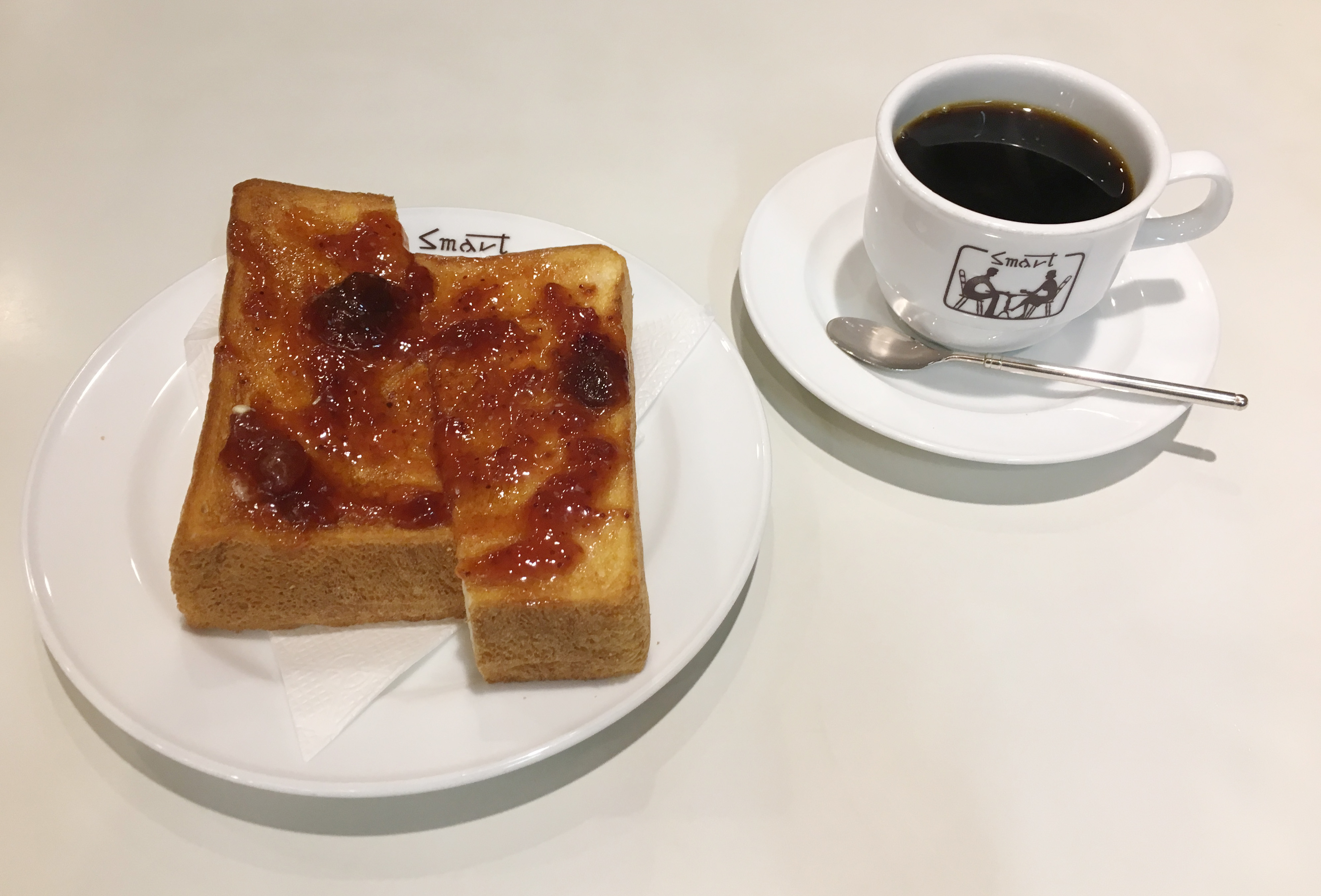 【京都・三条】京の朝といえばココ!「スマート珈琲店」でモーニング