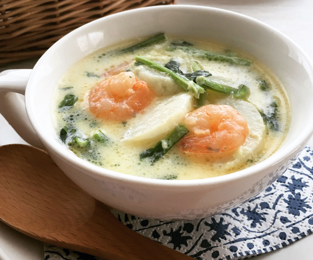 包丁いらず！たった8分の絶品スープ「カブとエビの豆乳チャウダー」