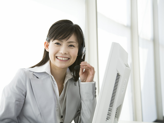 「○○さんいますか？」電話で誰かを呼んでほしい時の英語フレーズ♪