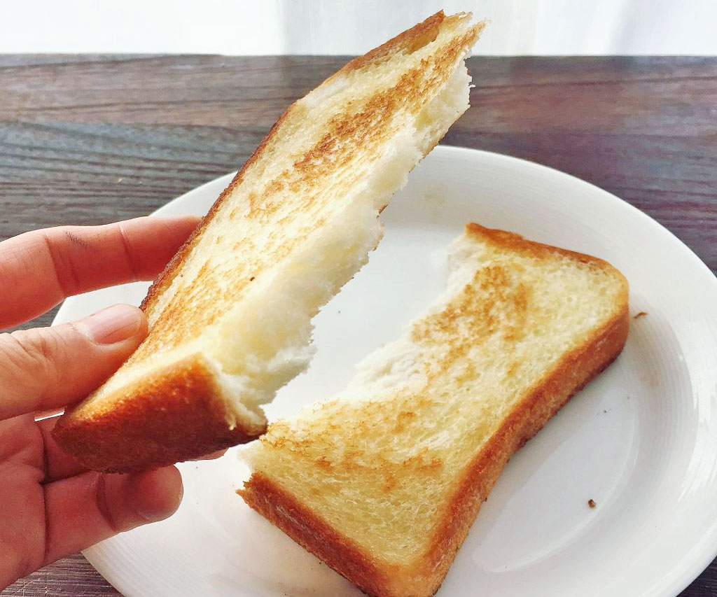 フライパンなら時短でさっくり！絶品「バタートースト」の焼き方