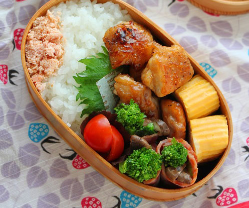 春を味わう♪「菜の花とエリンギのベーコン巻き」のお弁当