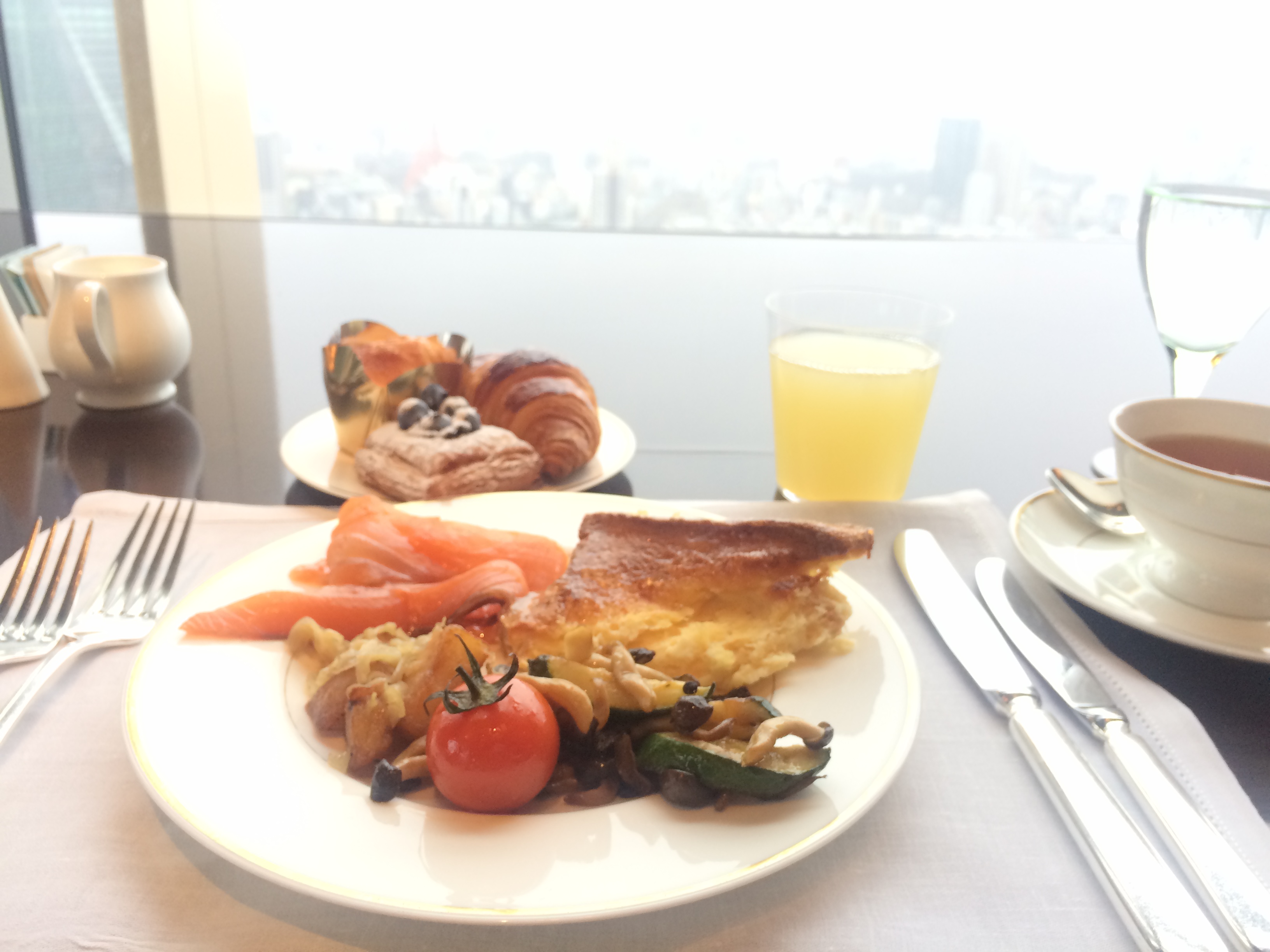 ラグジュアリーな雰囲気と新発見の絶品ホテル朝食☆【ザ・リッツ・カールトン東京】