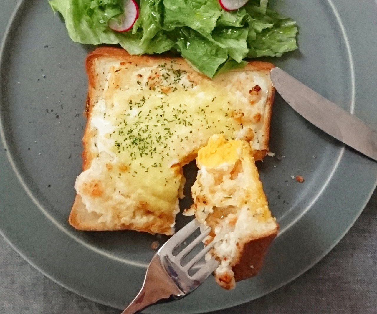 すごく簡単！なのにおしゃれで美味しい「エビマヨトースト」