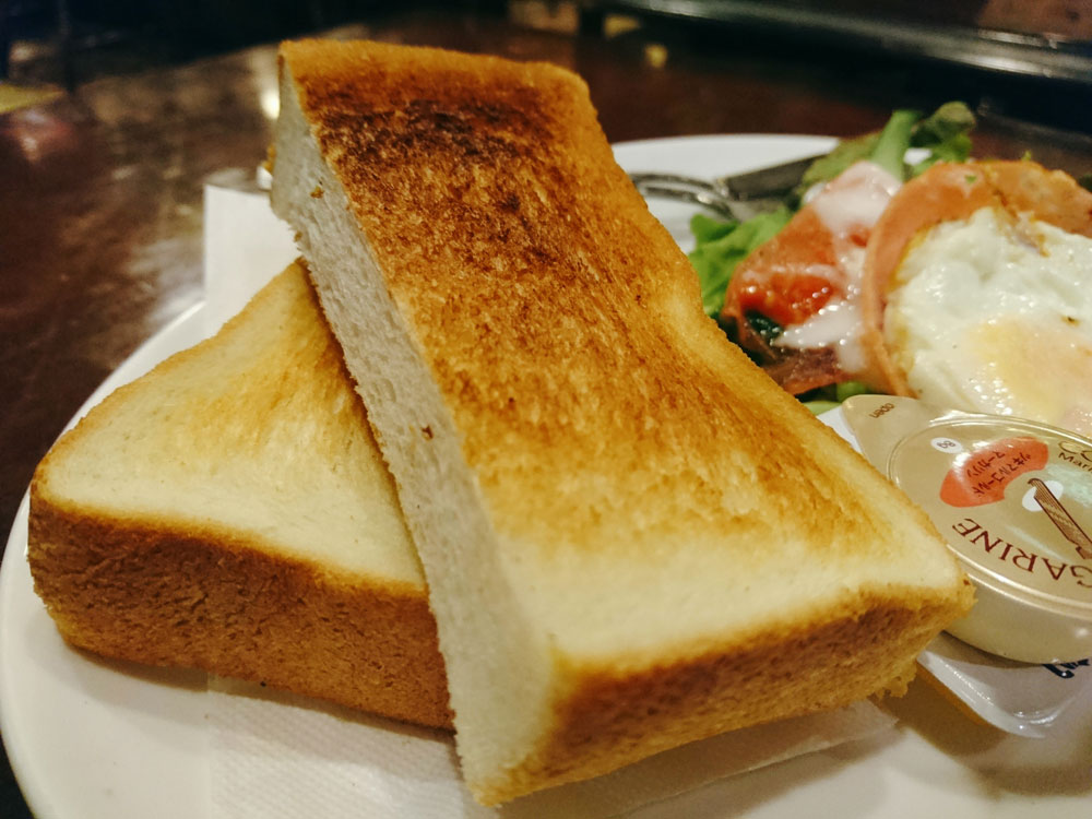 【淀屋橋】1946年創業！歴史ある純喫茶で優雅なモーニング@MJB珈琲店
