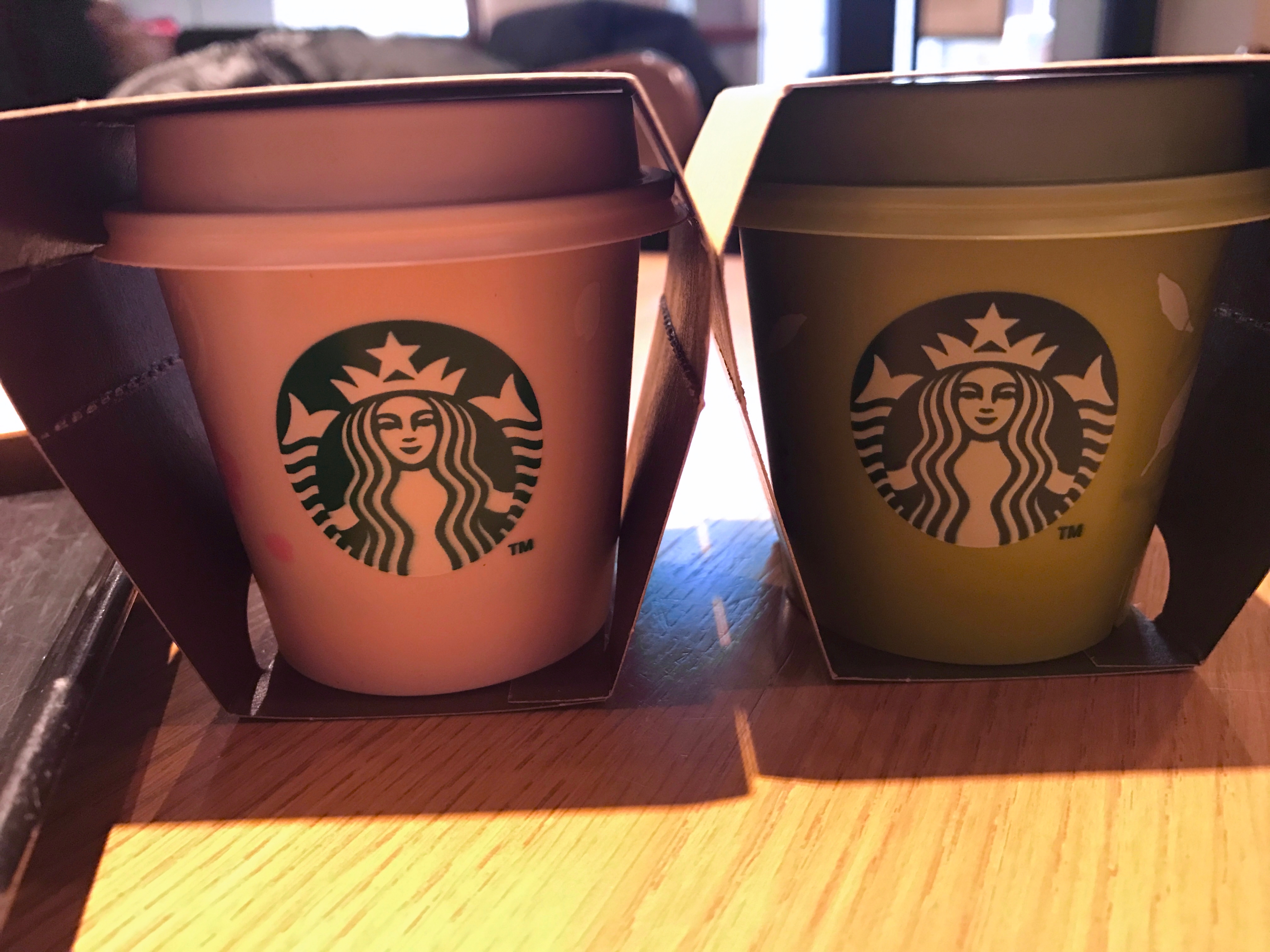 スタバの新作、抹茶プリン＆期間限定の桜パッケージ