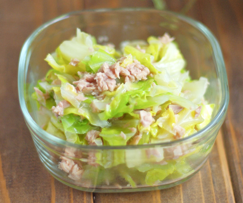 作り置きなのにすぐ無くなるおいしさ！「春キャベツとツナの旨塩サラダ」