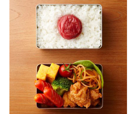 軽くて丈夫、持ち運びやすい！シンプルなアルミのお弁当箱「THE LUNCH BOX」