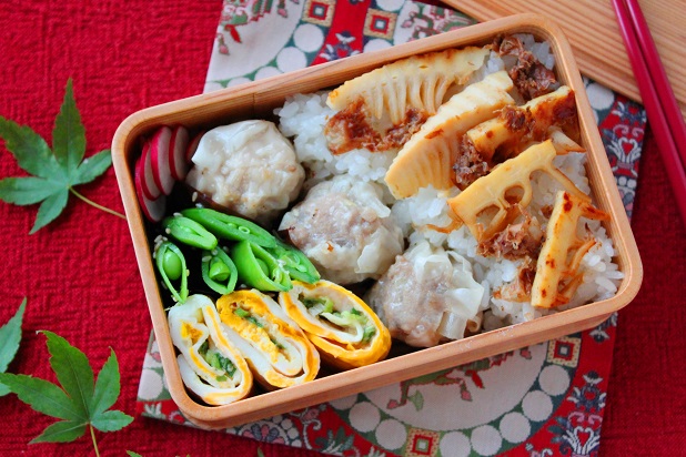 驚くほど簡単！ねぎ味噌味がおいしい「両面目玉焼き」のお弁当