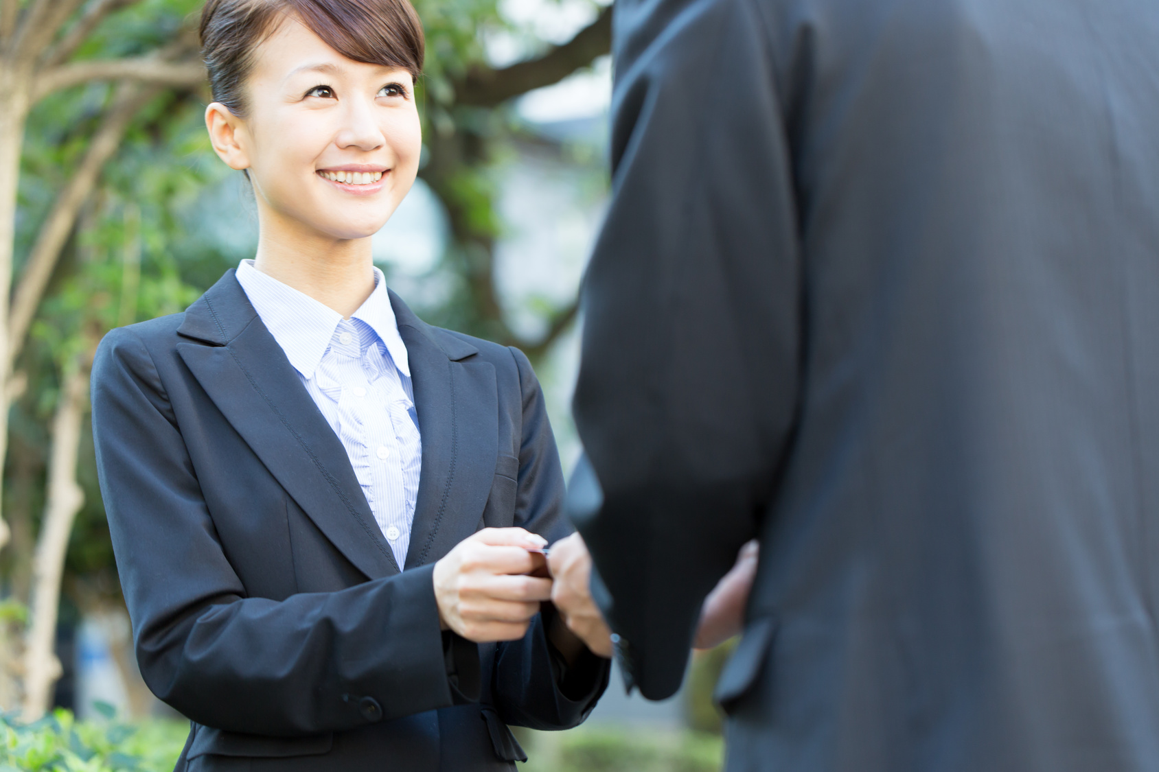 信頼度アップ！初対面で「顔と名前を覚える」5つのコツ