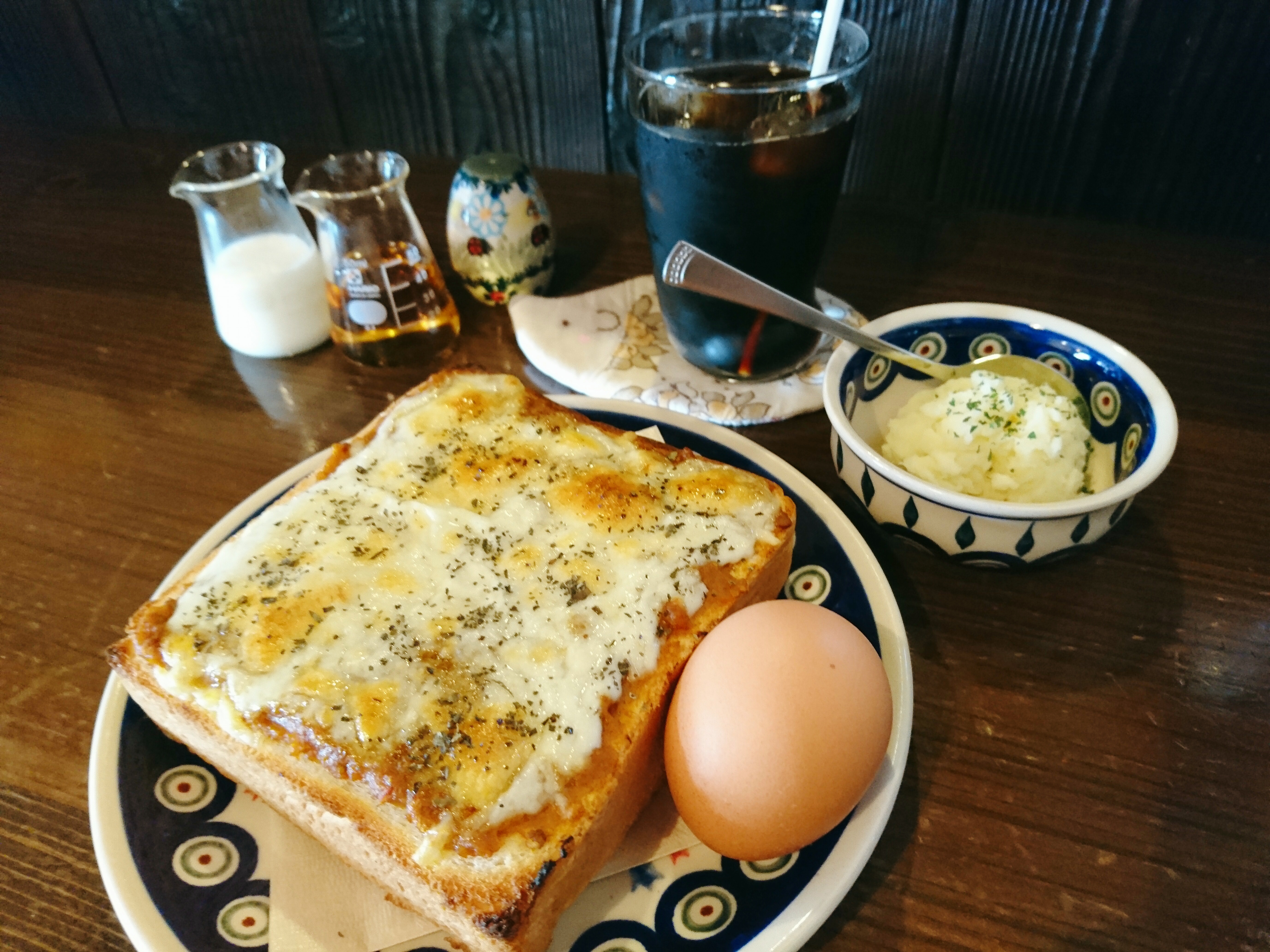 【兵庫・花隈】昭和レトロな空間で味わう「焼きカレー」モーニング＠すいらて