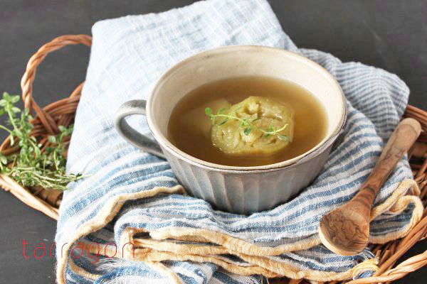 レンジで10分♪とろとろ食感がおいしい「なすのコンソメスープ」
