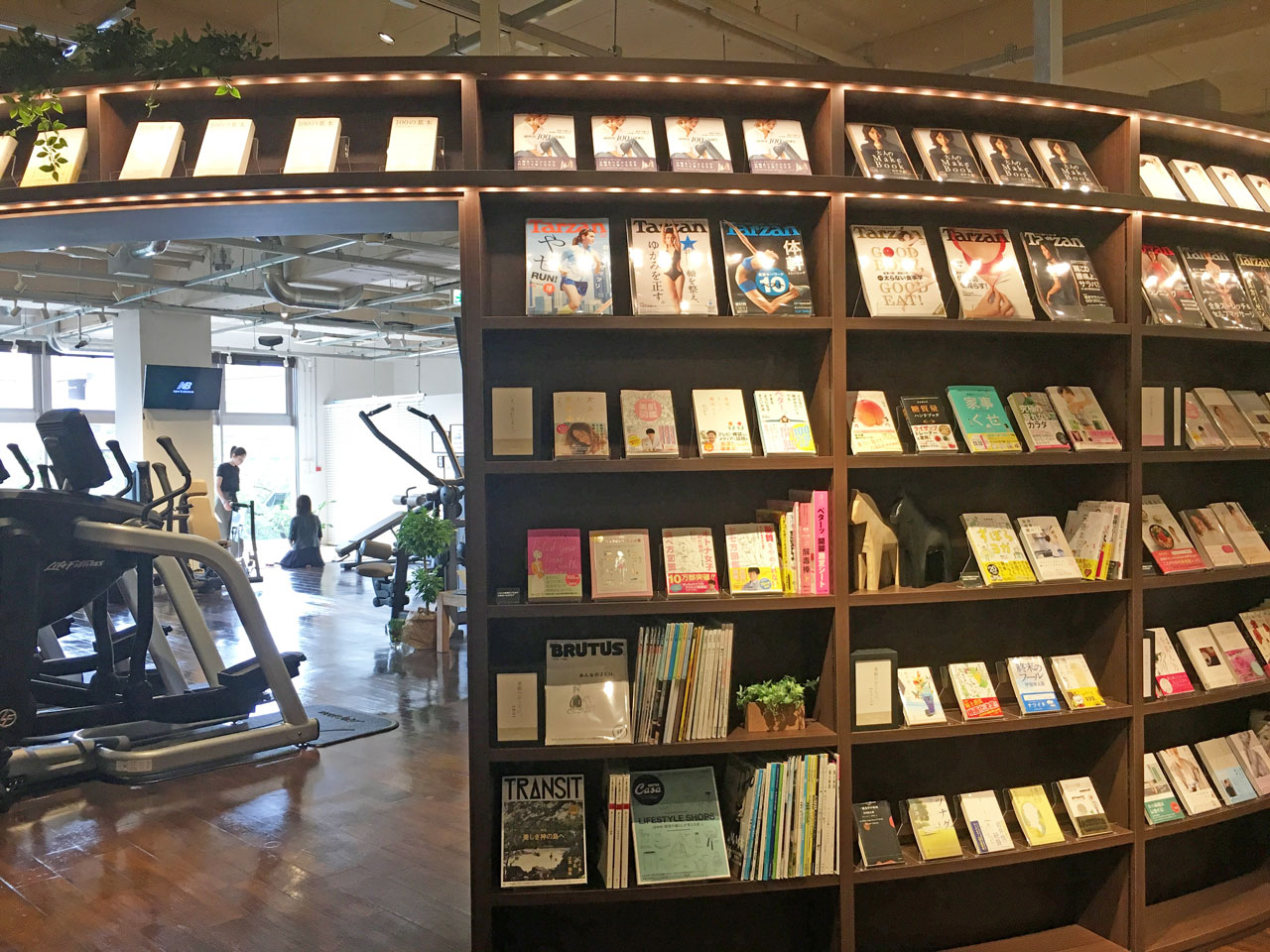 朝7時から本が買えてヨガもできる♪「TSUTAYA Conditioning」グランドオープン！