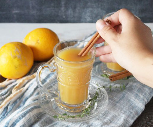 ほっとする味と香り♪秋の朝に飲みたい「ホットオレンジティー」