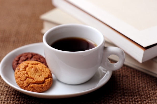 休憩時間が楽しくなる♪相性の良い「コーヒー×スイーツ」の組み合わせ