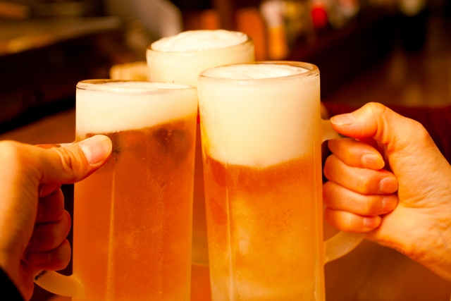 忘年会シーズン直前！「お酒の飲み方」で気をつけたいこと3つ