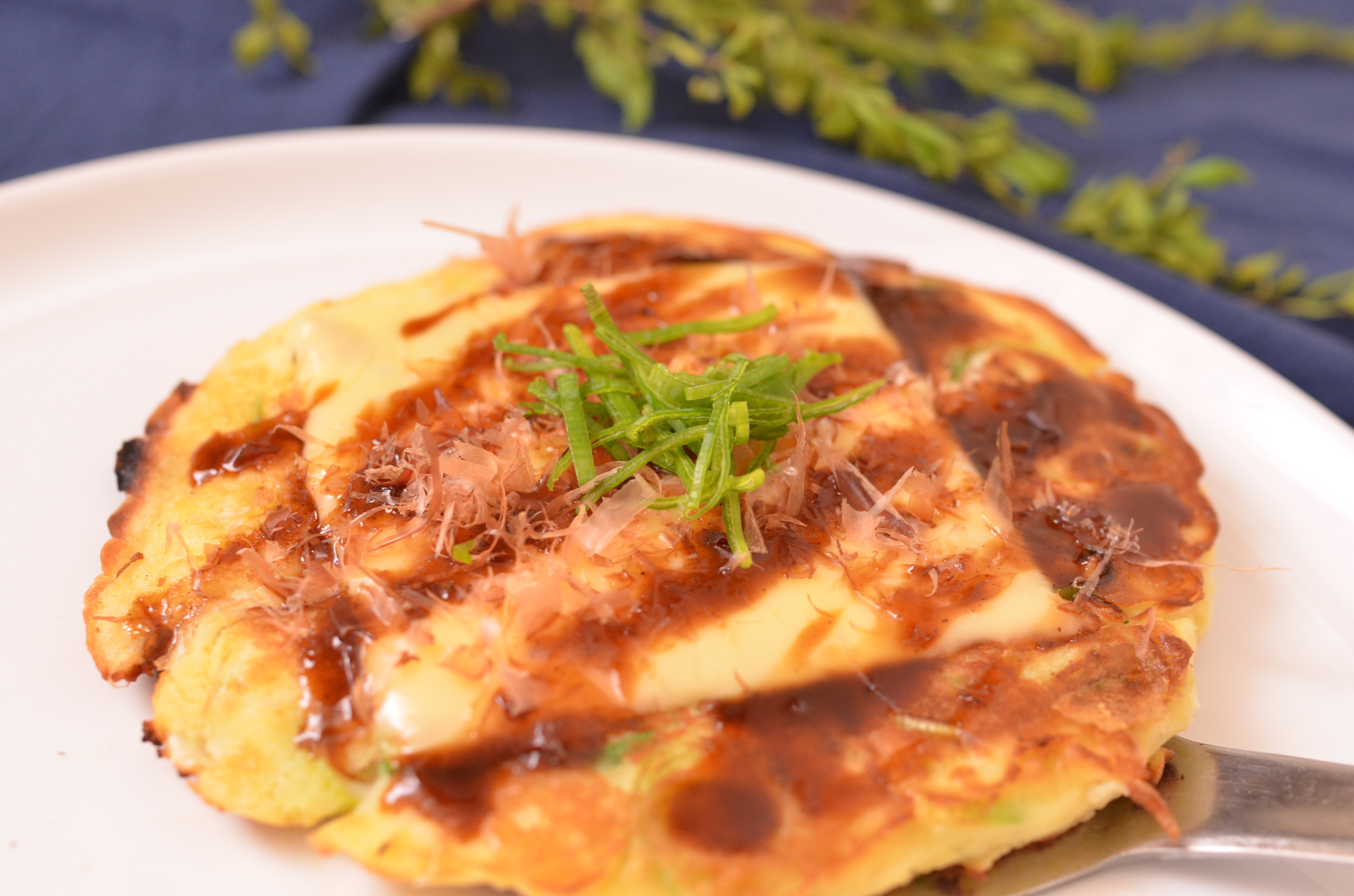 お正月明けのお助けレシピ♪ホットケーキ粉で簡単「丸ごと1本ネギ焼き」