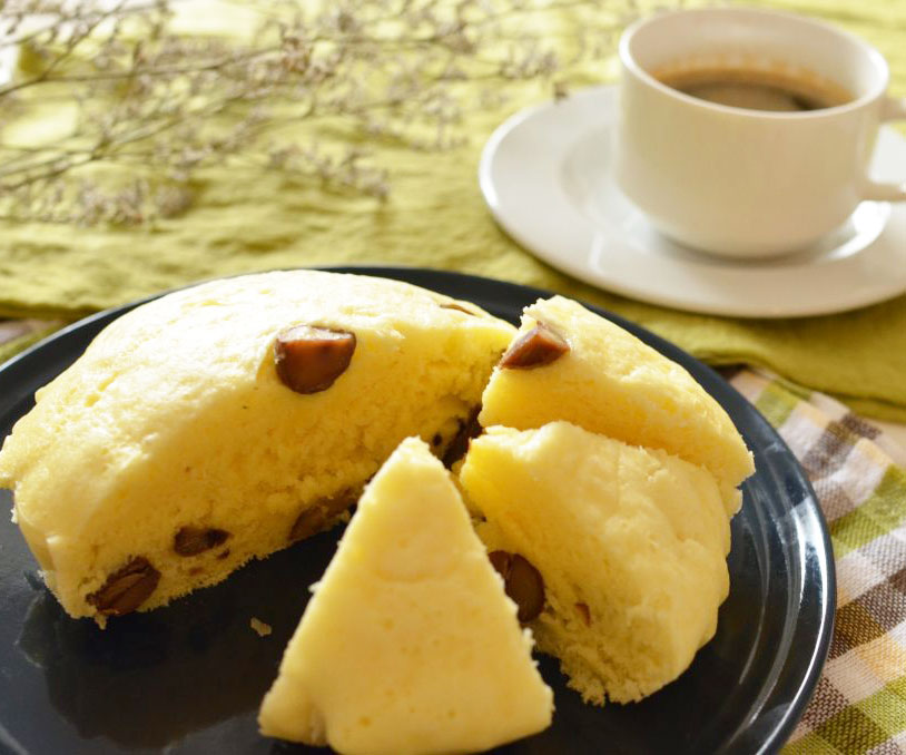 ホットケーキミックスとフライパンで簡単もちっふわっ♪「甘栗蒸しパン」