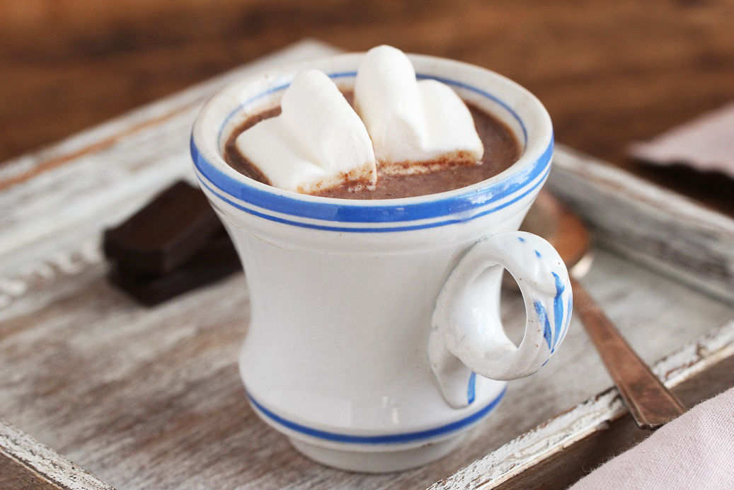バレンタイン目前♪おうちで簡単「ホットチョコレート」アレンジレシピ