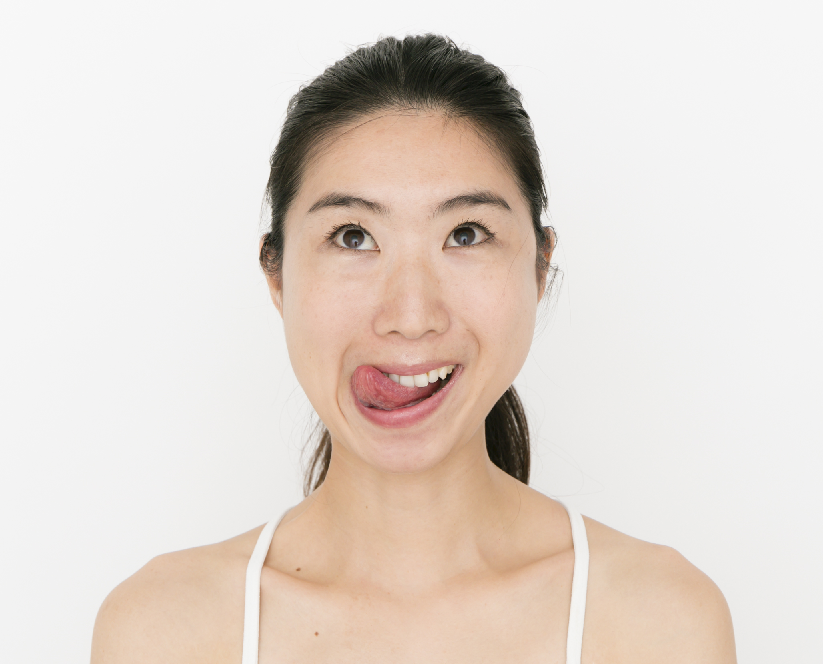 口角アップで自然な笑顔に♪「おいしい顔」 口角アップで自然な笑顔に♪「おいしい顔」
