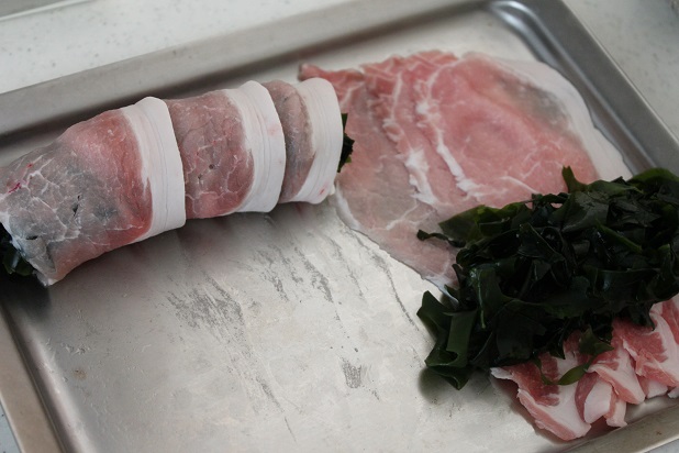 食物繊維がギュギュッ!簡単「わかめの肉巻き」のお弁当レシピ 食物繊維がギュギュッ!簡単「わかめの肉巻き」のお弁当レシピ