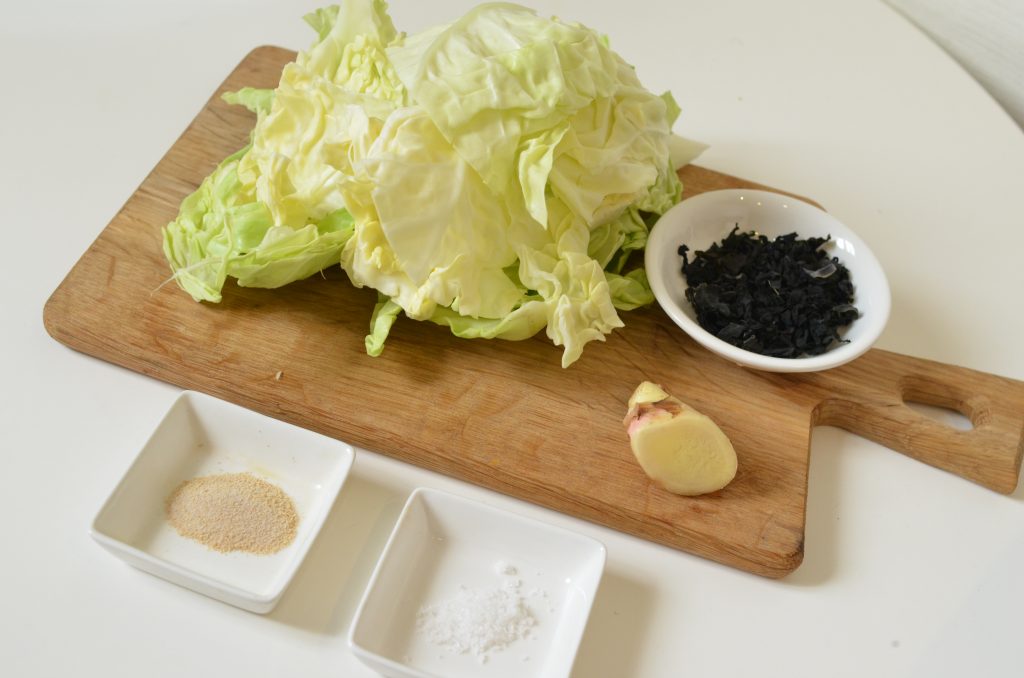 しょうがが香る「キャベツのさっぱり煮」の材料 しょうがが香る「キャベツのさっぱり煮」の材料