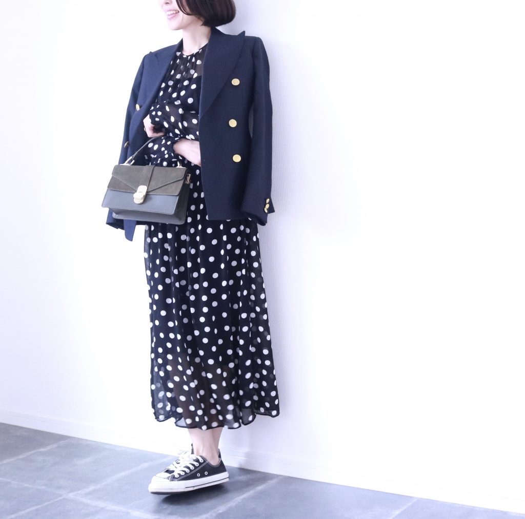 ワンピース×ジャケットのミックスコーデ ワンピース×ジャケットのミックスコーデ