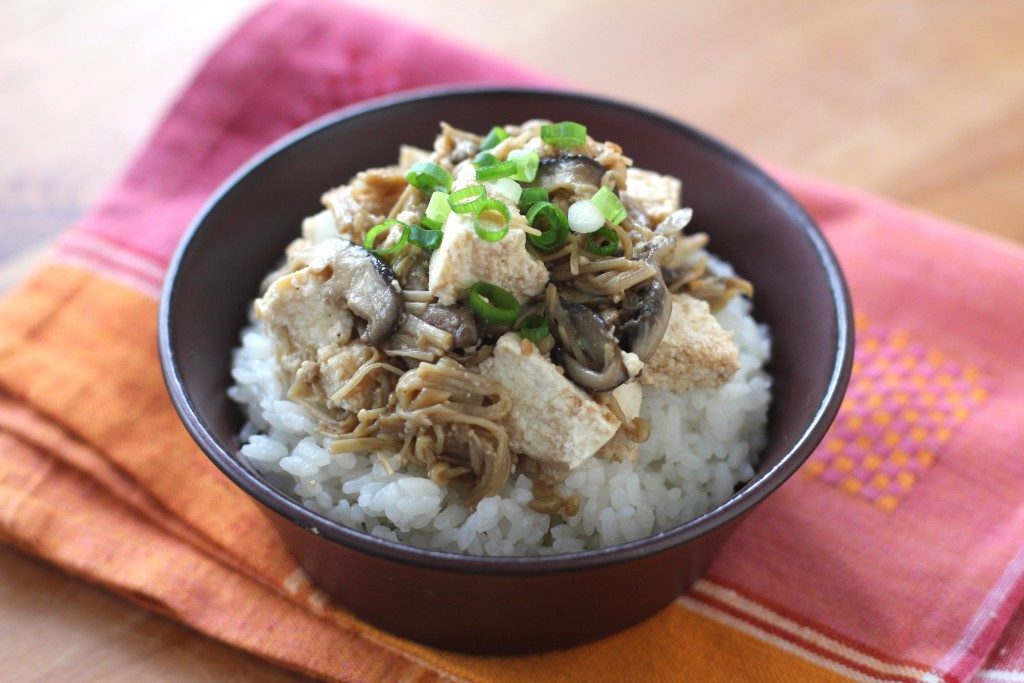 かんたん常備菜で朝が楽ちん♪「きのこのうま煮」どんぶり かんたん常備菜で朝が楽ちん♪「きのこのうま煮」どんぶり