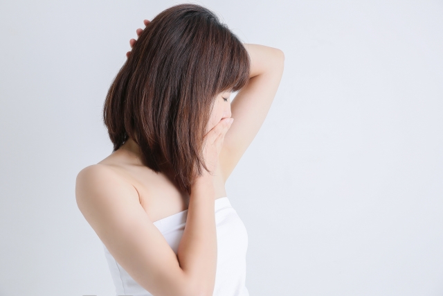 周りに気づかれる前に！パーツ別「体のニオイ」対策4つ