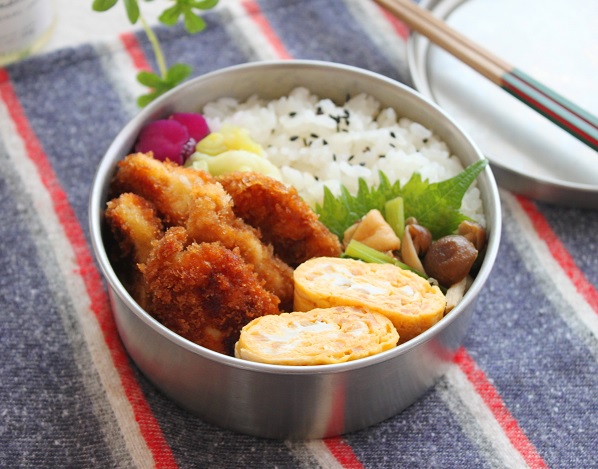 暑い季節に!さっぱり美味しい「紅しょうが入り卵焼き」入りお弁当 暑い季節に!さっぱり美味しい「紅しょうが入り卵焼き」入りお弁当