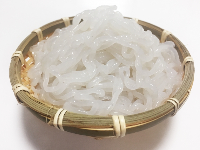 ダイエット中どうしても麺が食べたい時に！「しらたき」活用法2つ