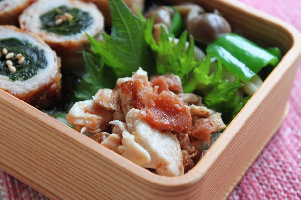 レンジで簡単！洗い物もラクラク♪「ささみの梅おかか」のお弁当