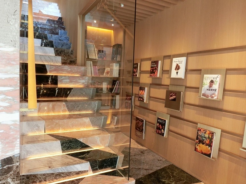 ピエール・エルメ・パリ 青山の店内 ピエール・エルメ・パリ 青山の店内
