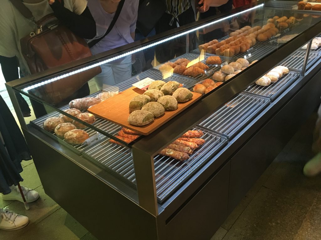 ダンディゾンのショーケース ダンディゾンのショーケース