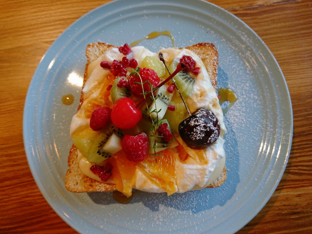 Cafe Orangerie(カフェオランジュリー)フルーツトースト Cafe Orangerie(カフェオランジュリー)フルーツトースト