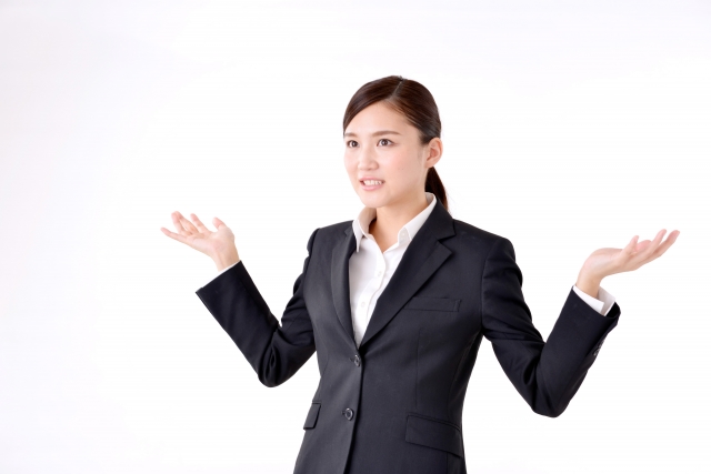 「I don’t care!」という女性 「I don’t care!」という女性