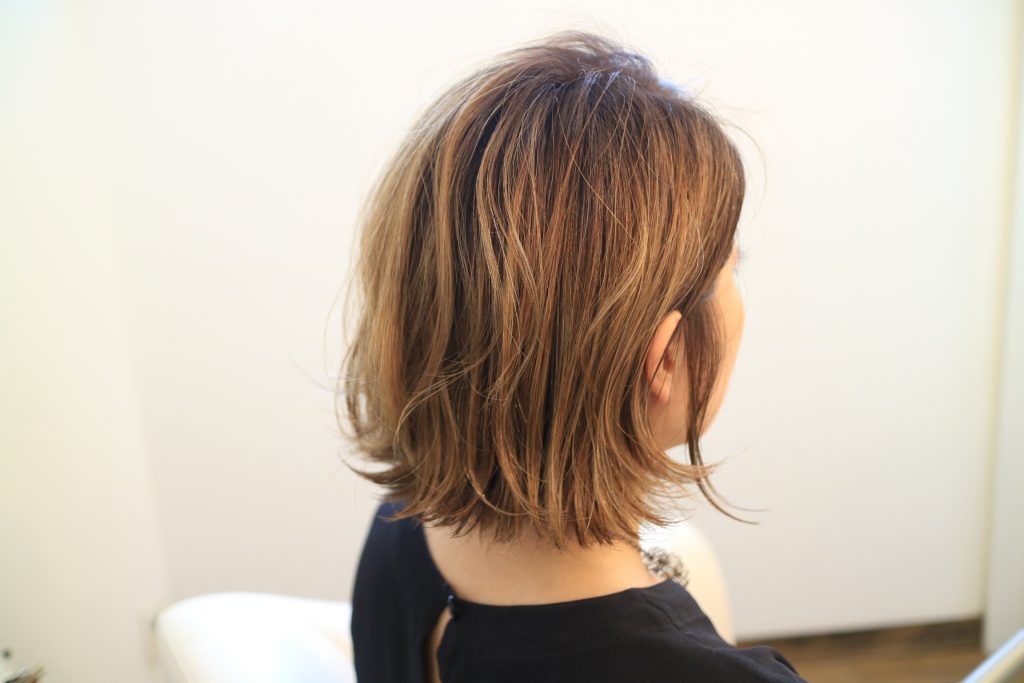 お出かけしたくなる「外ハネアレンジ」