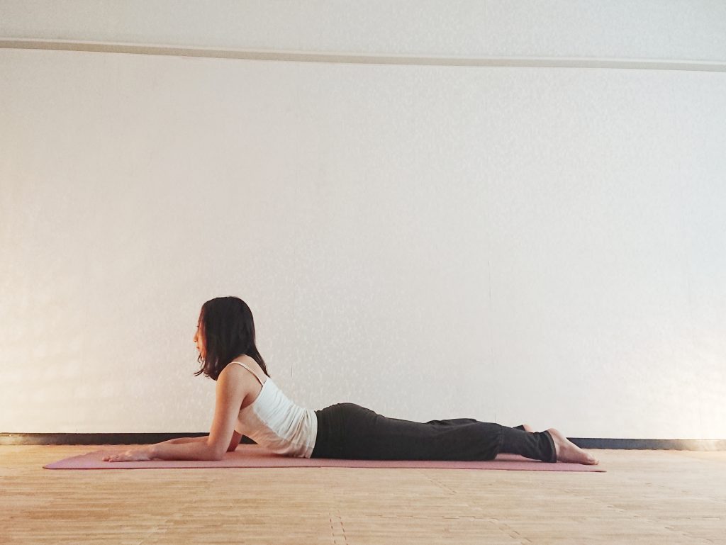 太もも痩せに効果アリ!美脚ヨガ「かえるのポーズ」Part2 太もも痩せに効果アリ!美脚ヨガ「かえるのポーズ」Part2