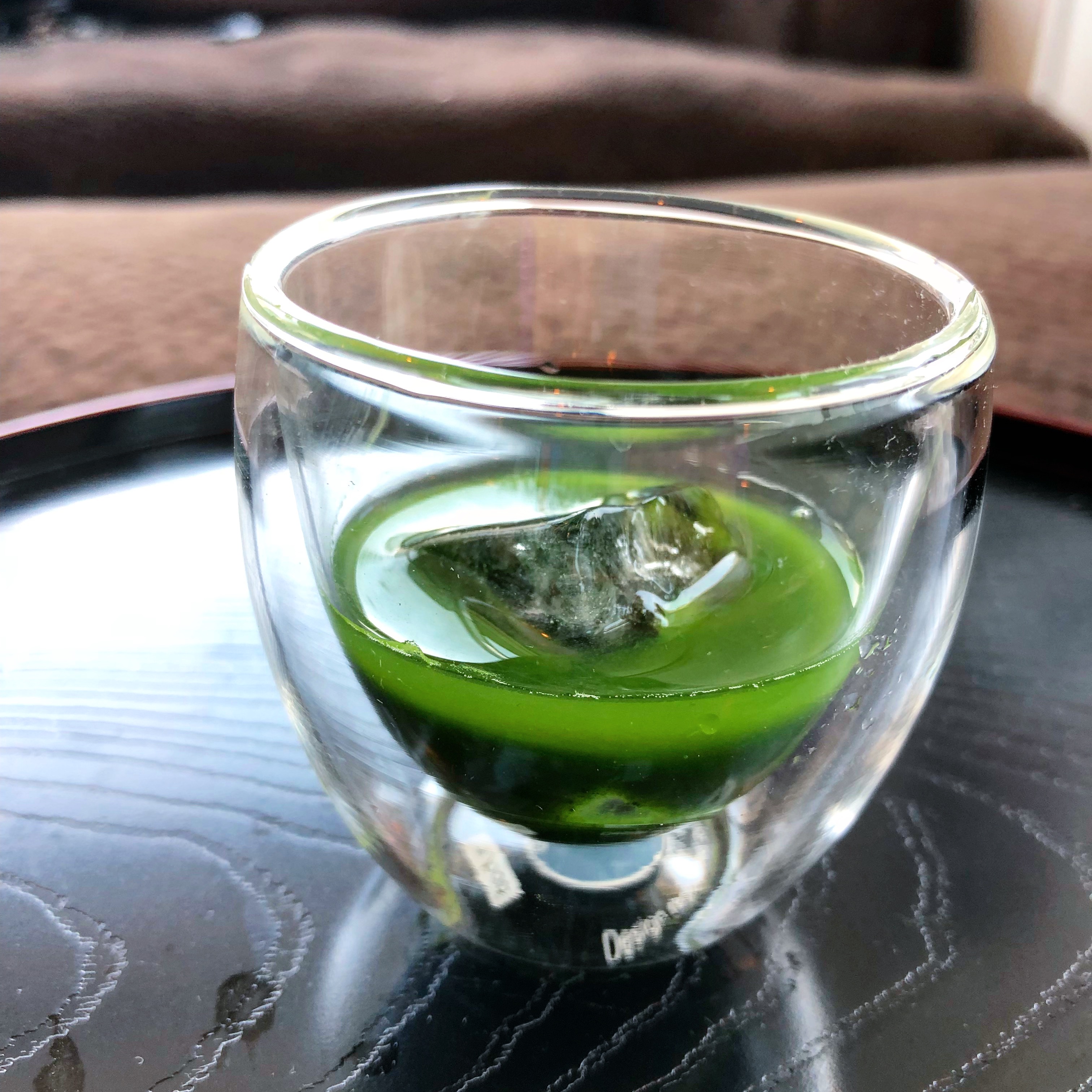 夏の朝は冷抹茶