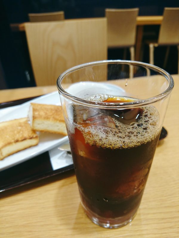 京菓匠 鶴屋吉信 京・茶房 TSURU(ツル) モーニングの小倉トースト 京菓匠 鶴屋吉信 京・茶房 TSURU(ツル) モーニングの小倉トースト