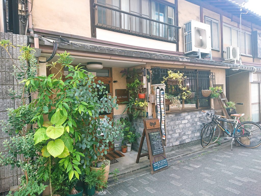 落ち着く古民家カフェのフレンチトーストモーニング@Cafe TIGER