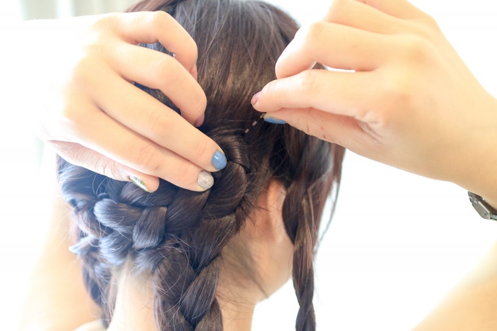 後ろ姿にうっとり♪浴衣にもぴったりな華やかヘアアレンジ 後ろ姿にうっとり♪浴衣にもぴったりな華やかヘアアレンジ