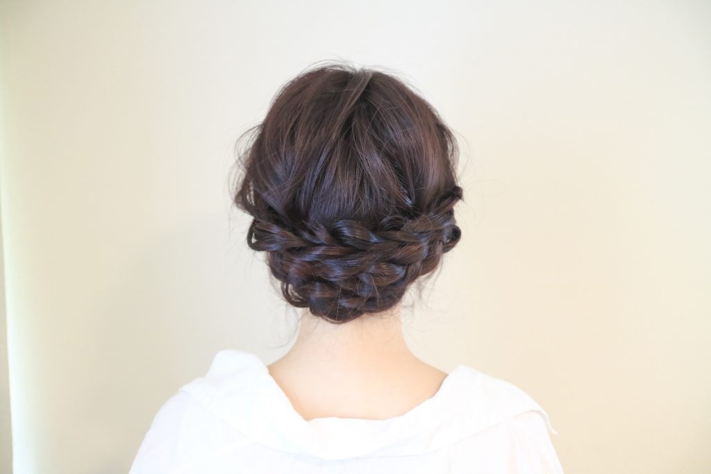 後ろ姿にうっとり♪浴衣にもぴったりな華やかヘアアレンジ 後ろ姿にうっとり♪浴衣にもぴったりな華やかヘアアレンジ