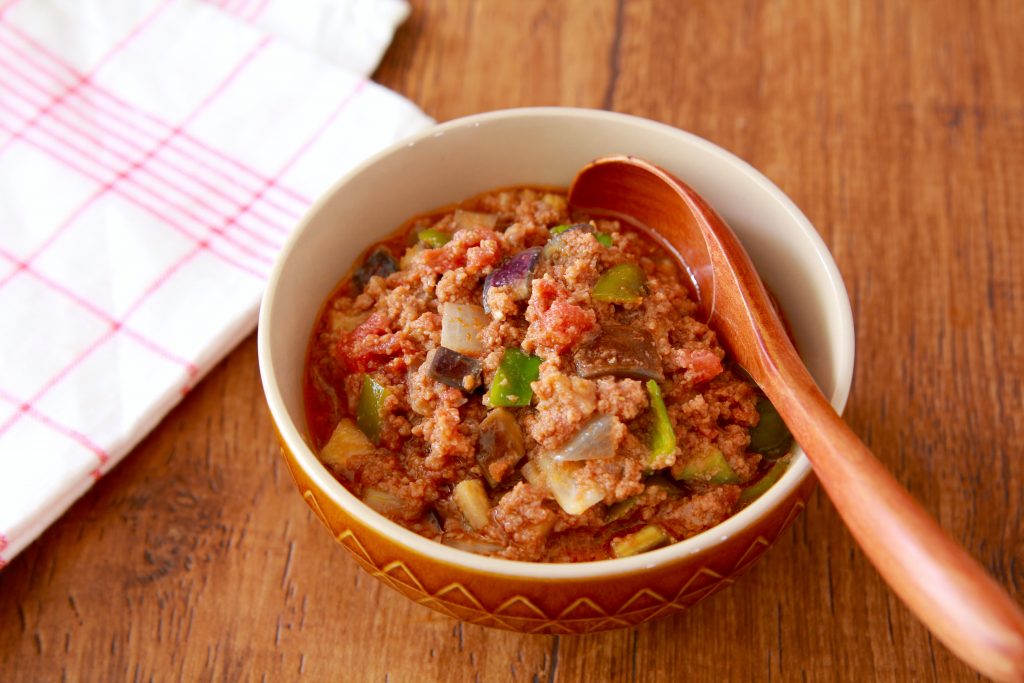 レンジで簡単!トーストにのせておいしい「夏野菜のミートソース」 レンジで簡単!トーストにのせておいしい「夏野菜のミートソース」