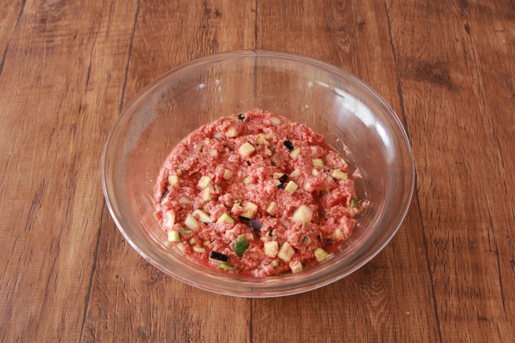 レンジで簡単!トーストにのせておいしい「夏野菜のミートソース」 レンジで簡単!トーストにのせておいしい「夏野菜のミートソース」