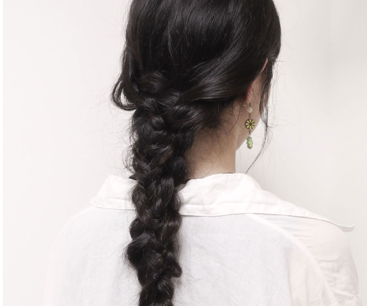 三つ編みだけで！簡単なのに華やか「編みおろし」ヘアの作り方