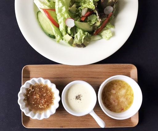 食べ過ぎた翌朝に！人気料理家さんおすすめ「朝サラダ」レシピ5選