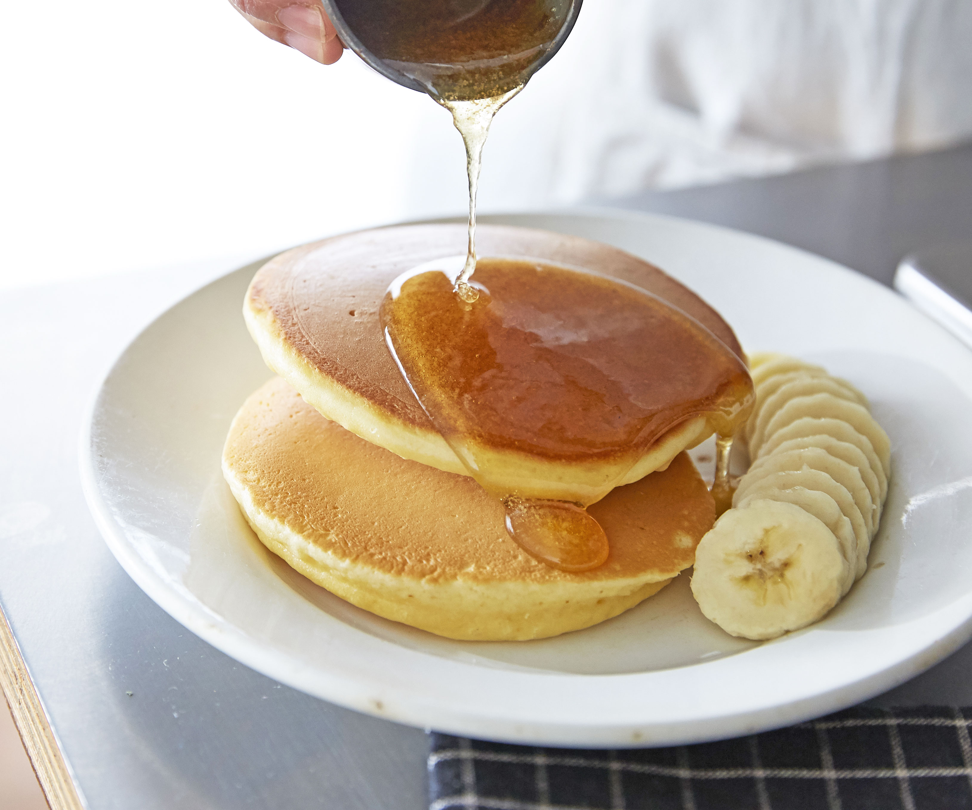 これさえ覚えれば！定番にしたい「基本のパンケーキ」簡単レシピ