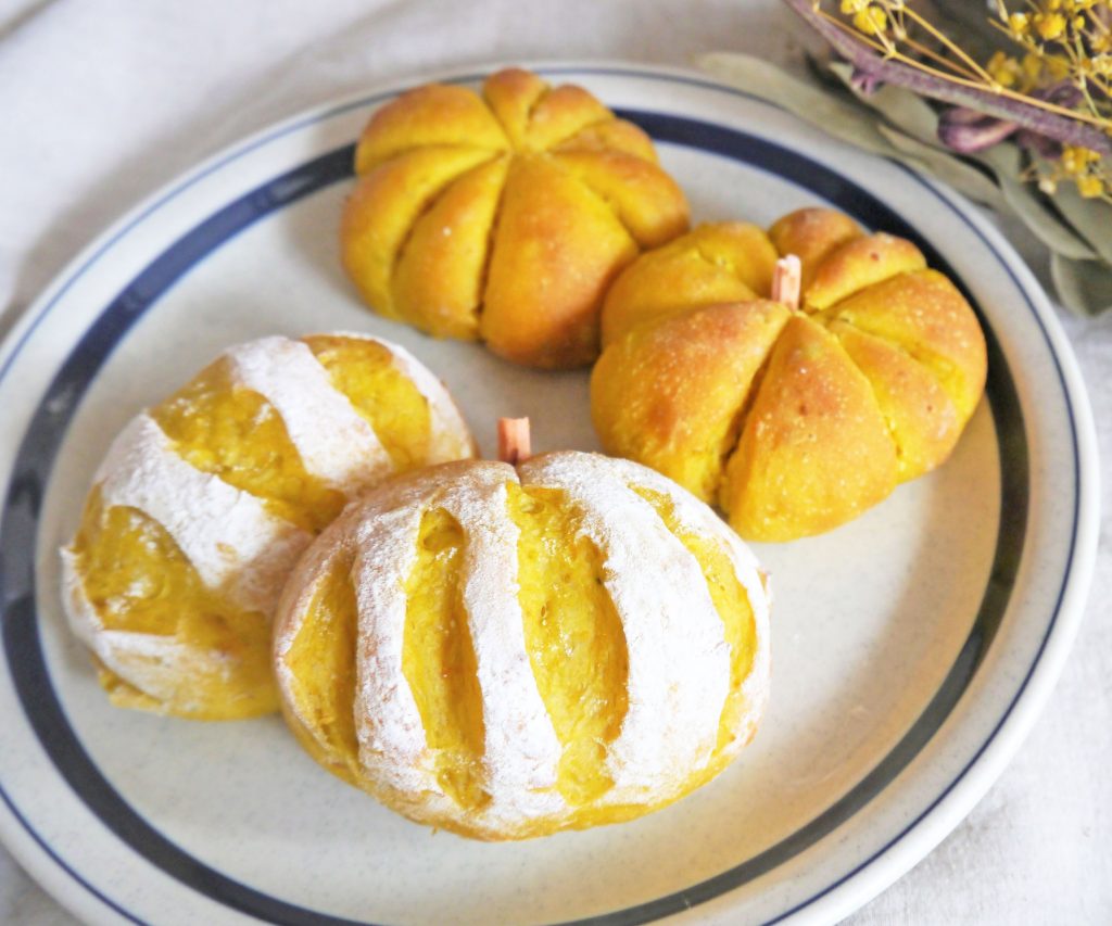 ハロウィンにぴったり!こねずに簡単ふわふわ「100gかぼちゃパン」 ハロウィンにぴったり!こねずに簡単ふわふわ「100gかぼちゃパン」